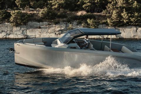 RAND Boats partners with Lippert Marine Group Europe as preferred supplier of windscreen solutions